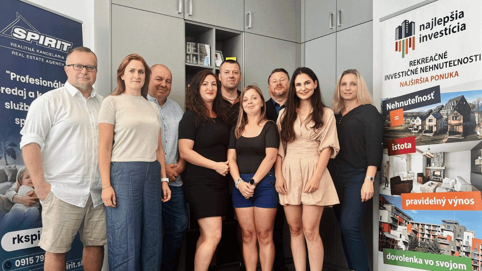 Fotografia tímu realitnej kancelárie na Liptove RK Spirit
